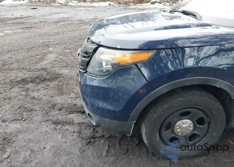 2015 Ford Utility Police Interceptor z USA, uszkodzony, nr VIN 1FM5K8AR2FGB98636